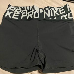 Nike Pro shorts dual elastic waistband- grey medium